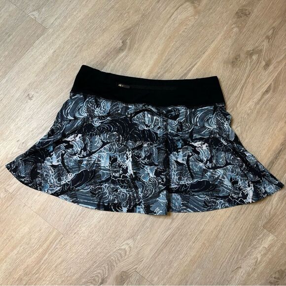 Lululemon Play Off the Pleats Mid-Rise Skirt size 4 - Picture 8 of 12